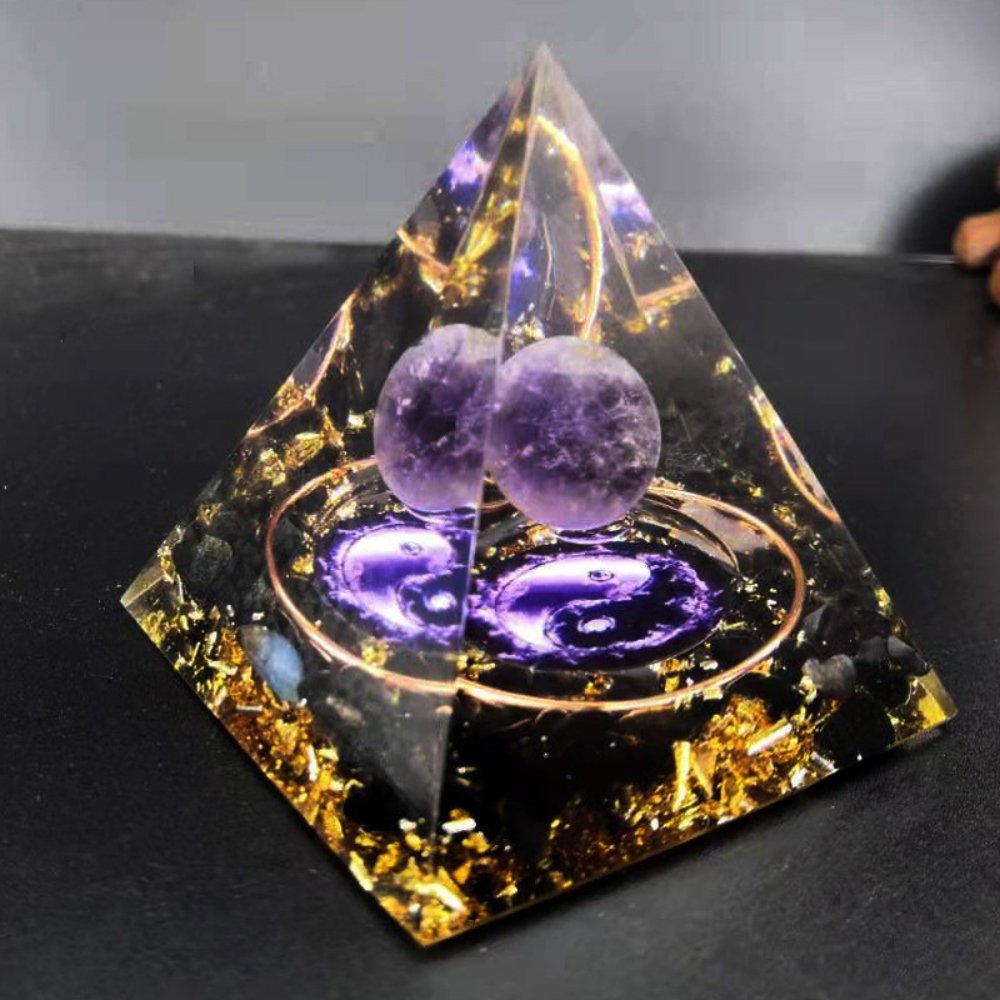 Natürliche Kristallenergie-Kugelpyramide – Buddha Power Store