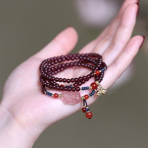 Mehrschichtiges Armband mit rotem Granat und Erdbeerkristall – Buddha Power Store