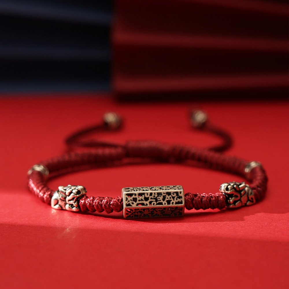 Bracelet mantra avec nœud de dragon Pixiu de richesse - Buddha Power Store