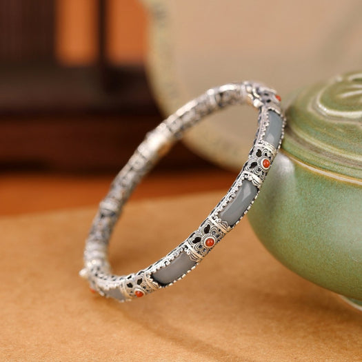 Bracelet à breloques en jade blanc - Buddha Power Store