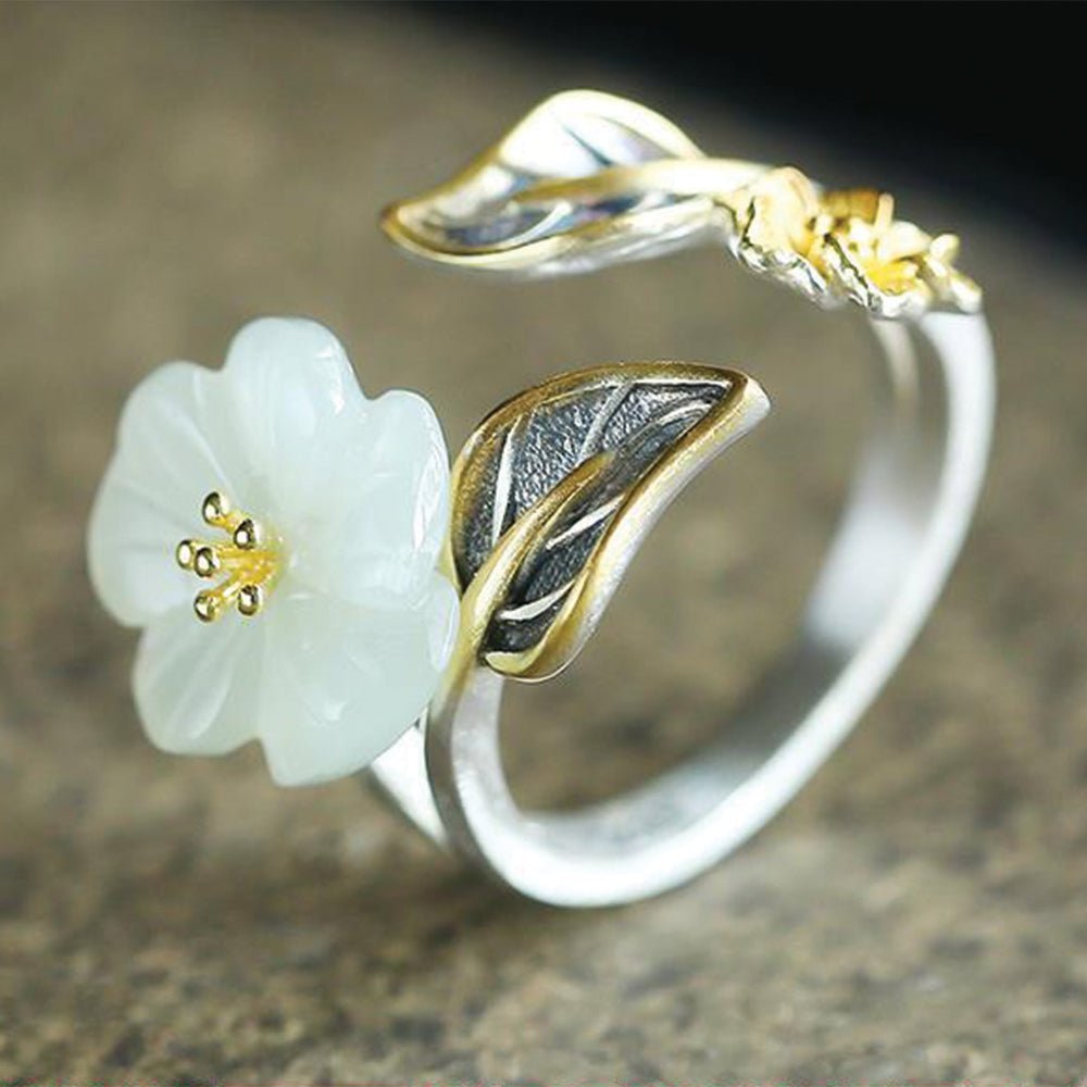 Weißer Jade-Pflaumenblüten-Ring – Buddha Power Store